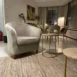Casino Apartment *